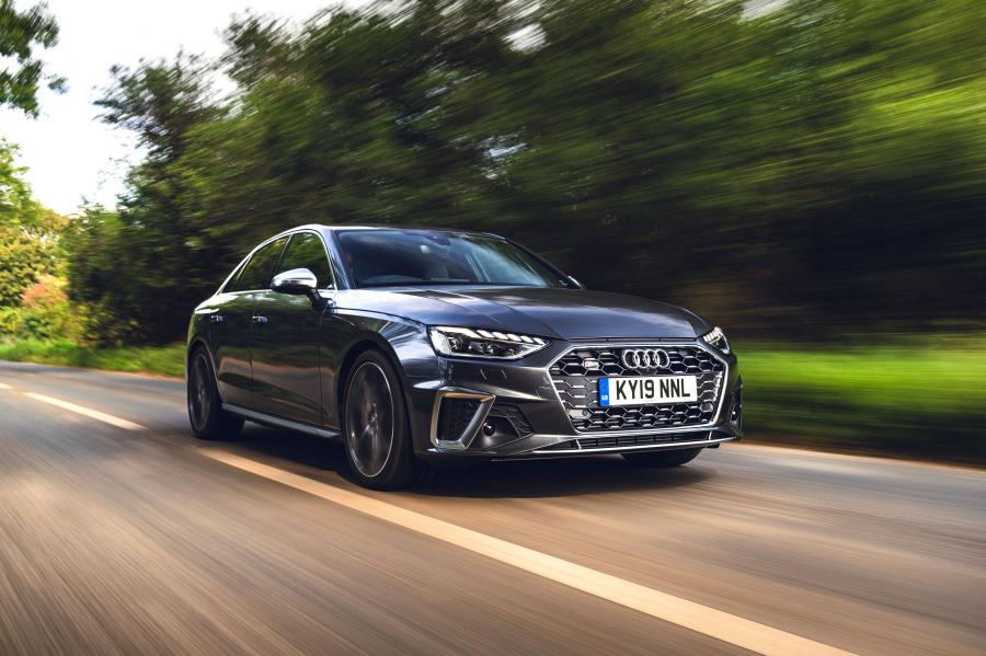  Audi S4 Sedan TDI (B9) 2019 года  (UK) (фото 1 из 27)